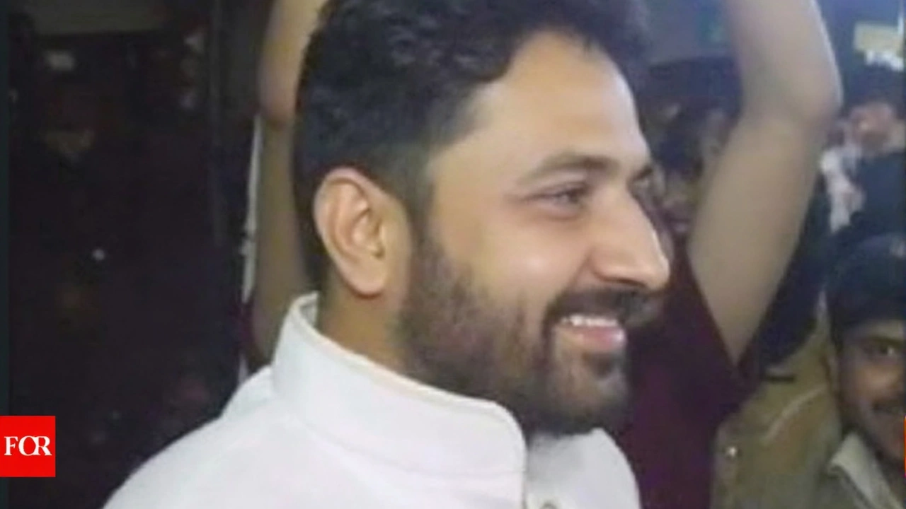 AAP's Amanatullah Khan Clinches Okhla in 2025 Assembly with Significant Lead over BJP's Manish Chaudhary