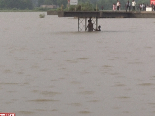 Madhya Pradesh Floods: Narmada Overflows, Orange Alert as Roads Vanish Across Districts